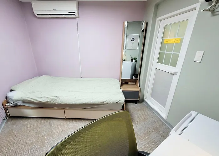 Hostal Shinmyodang Seúl