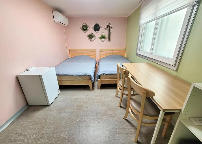Hostal Shinmyodang Seúl